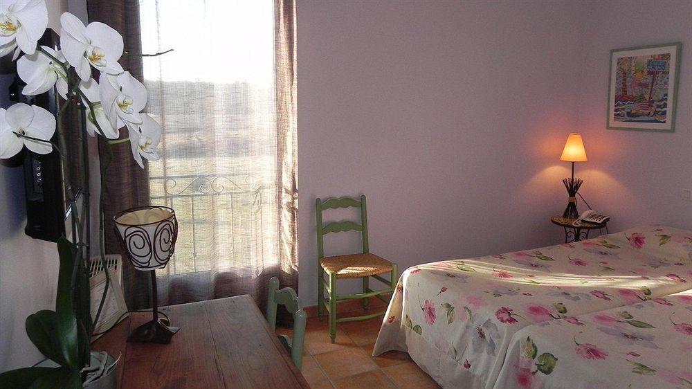 Hotel La Bastide D'Iris Vagnas Eksteriør billede