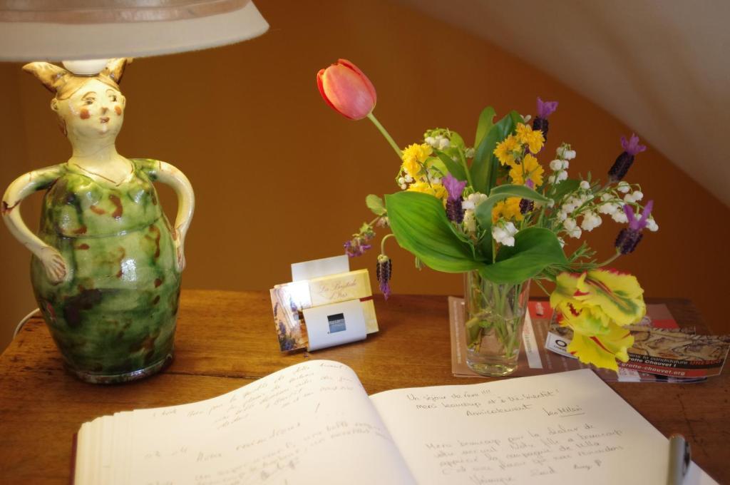 Hotel La Bastide D'Iris Vagnas Eksteriør billede